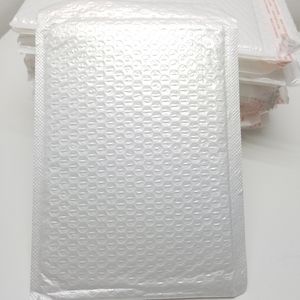 100 pieces 6x9 Poly Bubble Mailers Bags Shipping